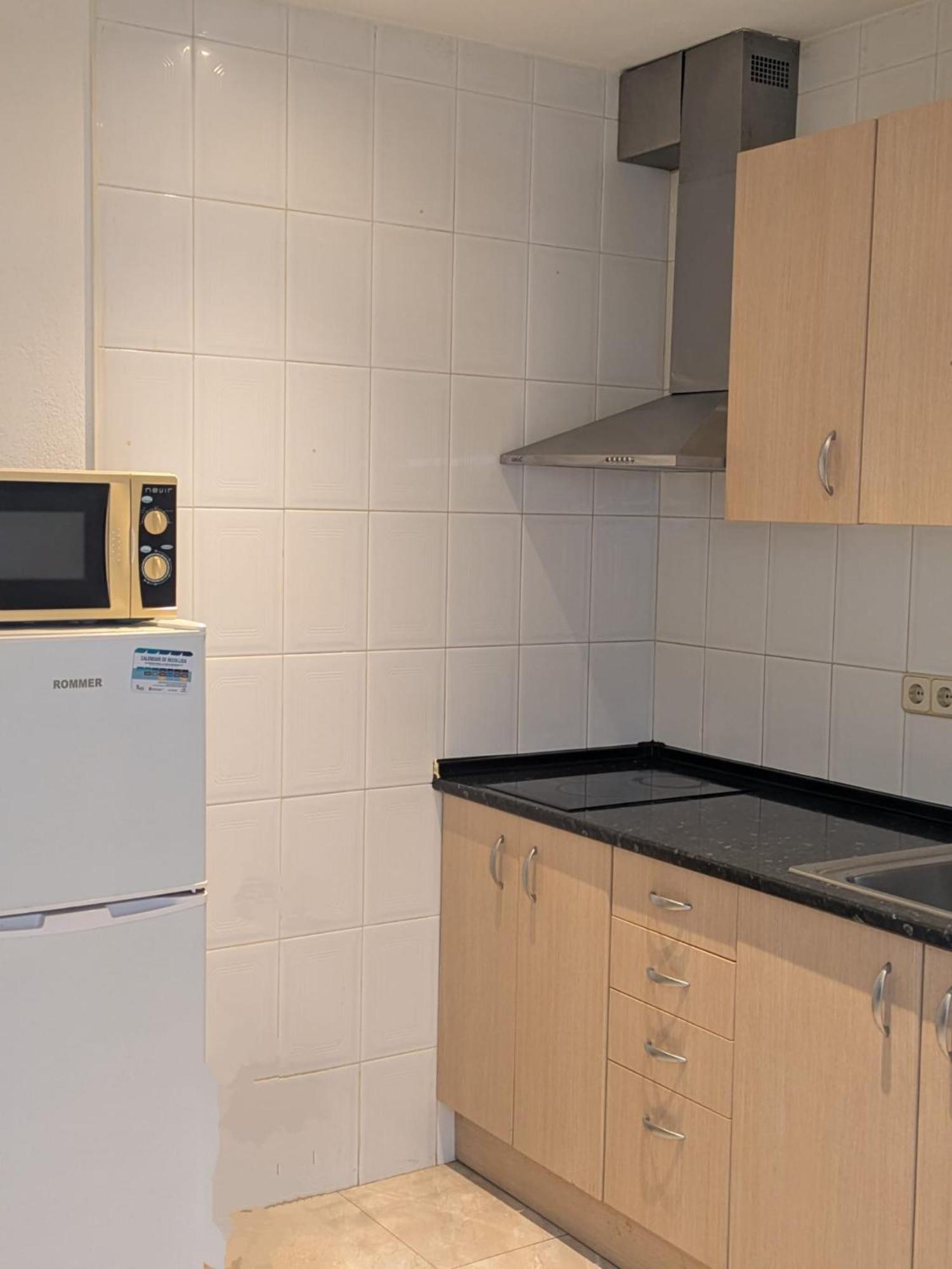 Apartamentos Mitus Canet De Mar Dış mekan fotoğraf
