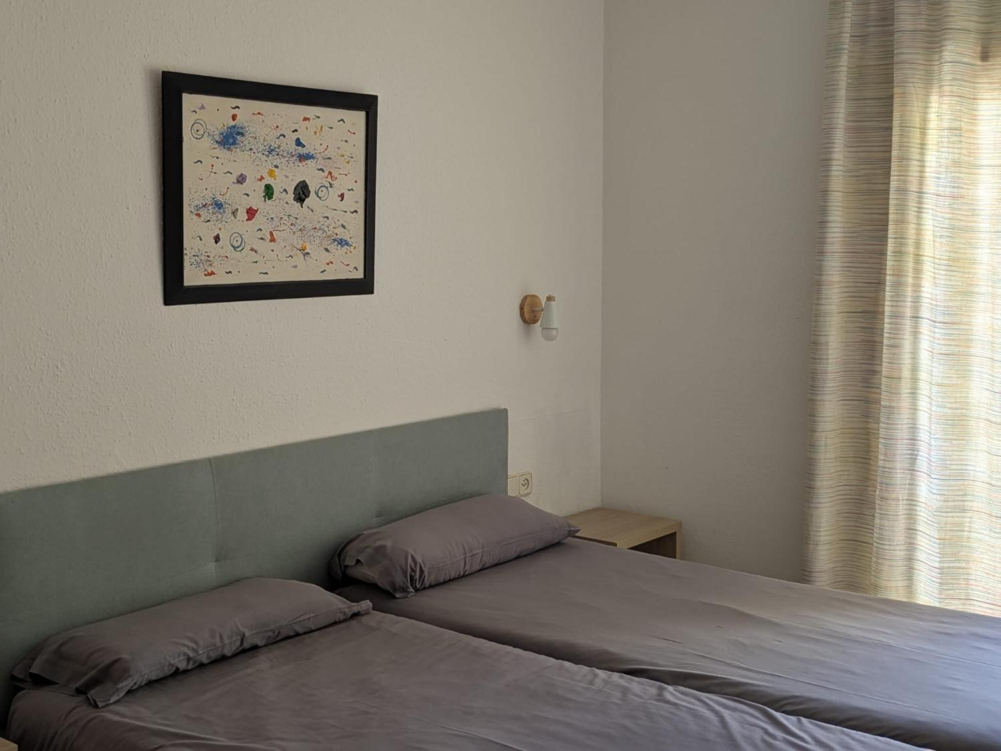Apartamentos Mitus Canet De Mar Dış mekan fotoğraf